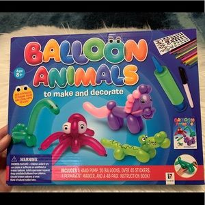 ADORABLE BALLOON ANIMAL KIT!